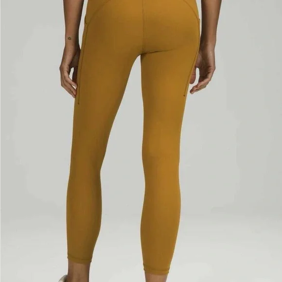 Lululemon Athletica  Power Thru High-Rise Tight 25" size 4 - Picture 2 of 4